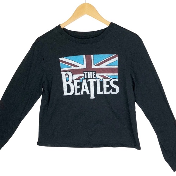 Beatles Cropped Flag Graphic Long Sleeve Band Tee - Picture 7 of 15